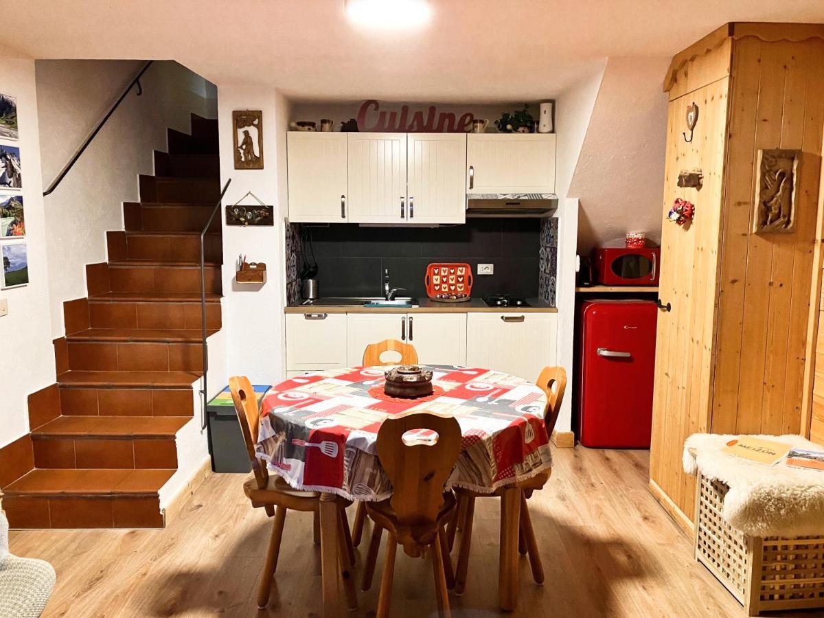 Meizon - La Montagna, Pila, Crevacol, Aosta E Valpelline Gignod Exterior foto